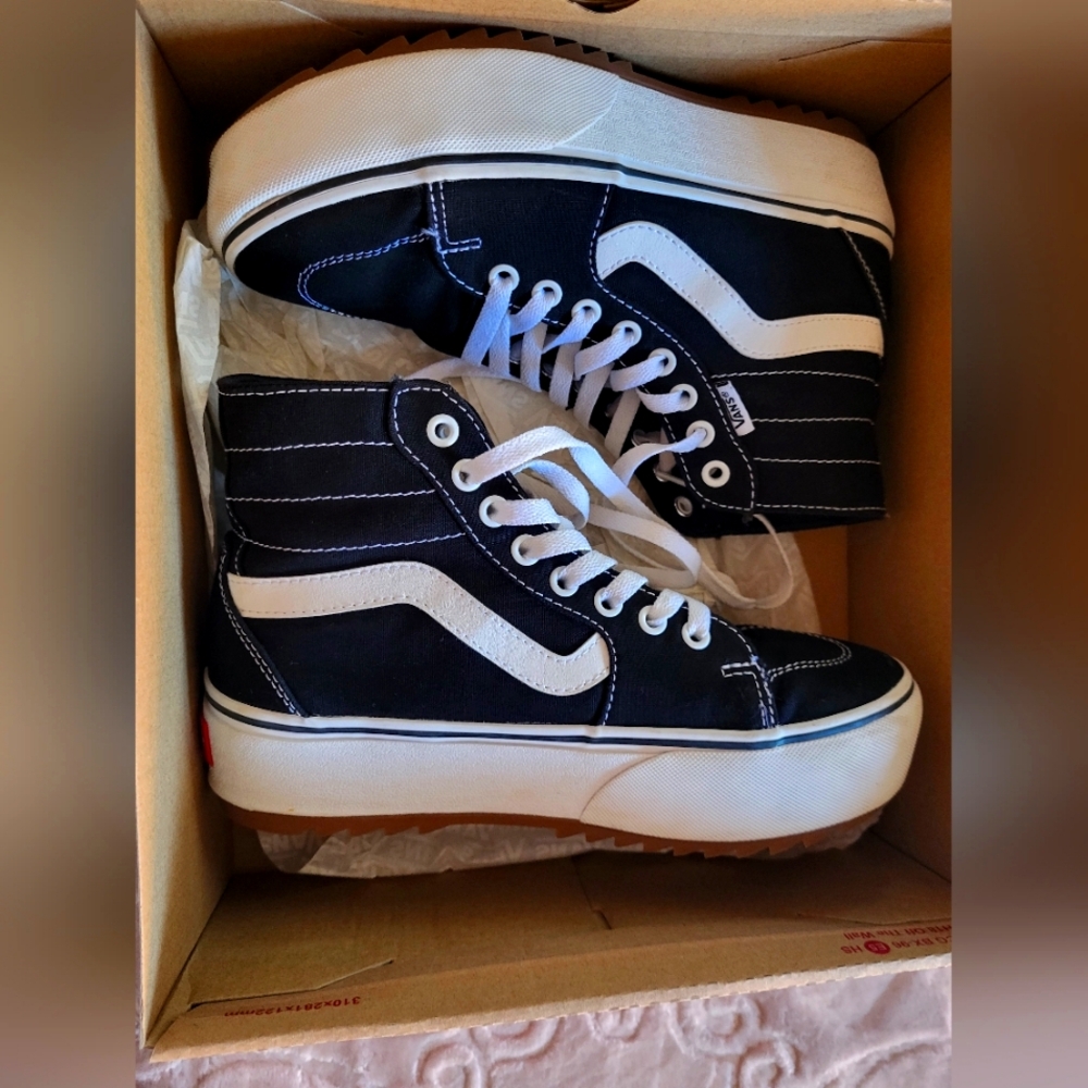 Vans Filmore Hi Platform Size 7.5